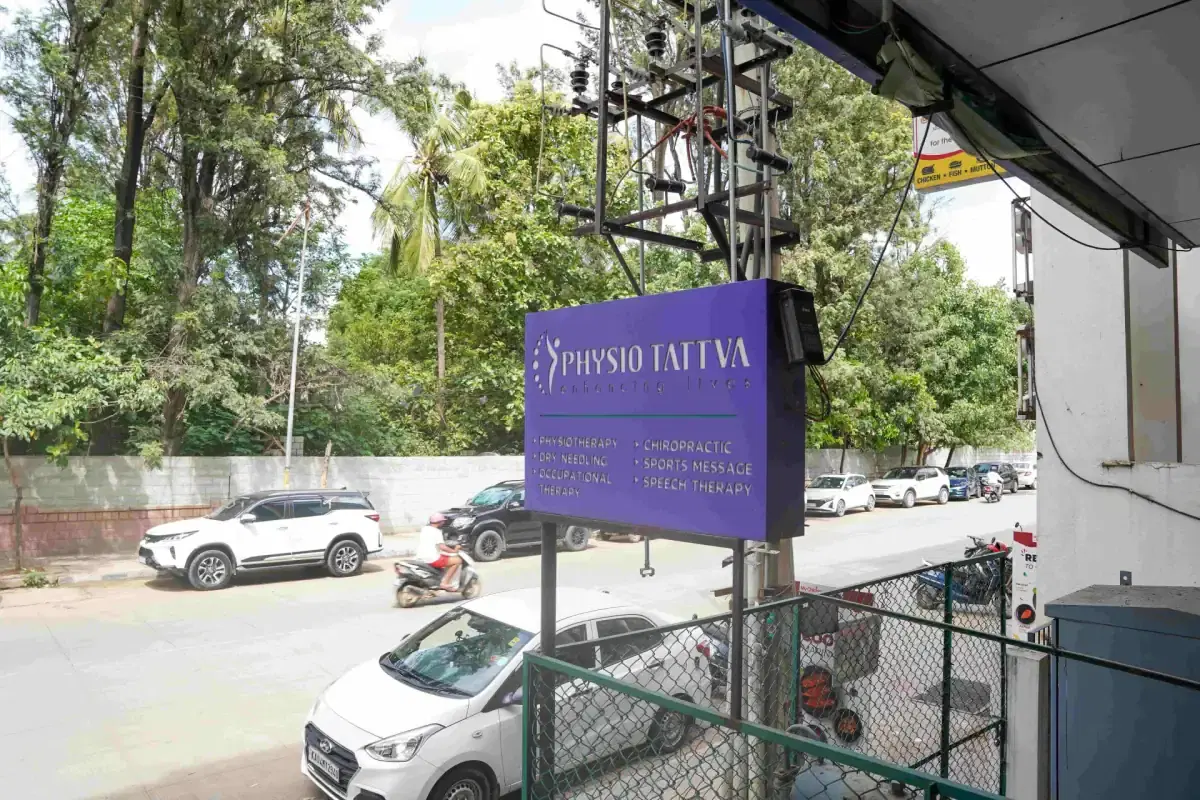 Chiropractors in Sahakar Nagar — clinic photograph 4 of 7